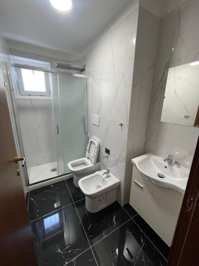 Due Passi Dal Mare Hotel Savona Exterior photo