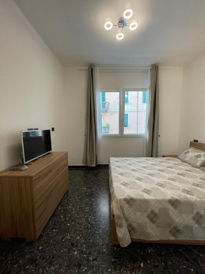 Due Passi Dal Mare Hotel Savona Exterior photo